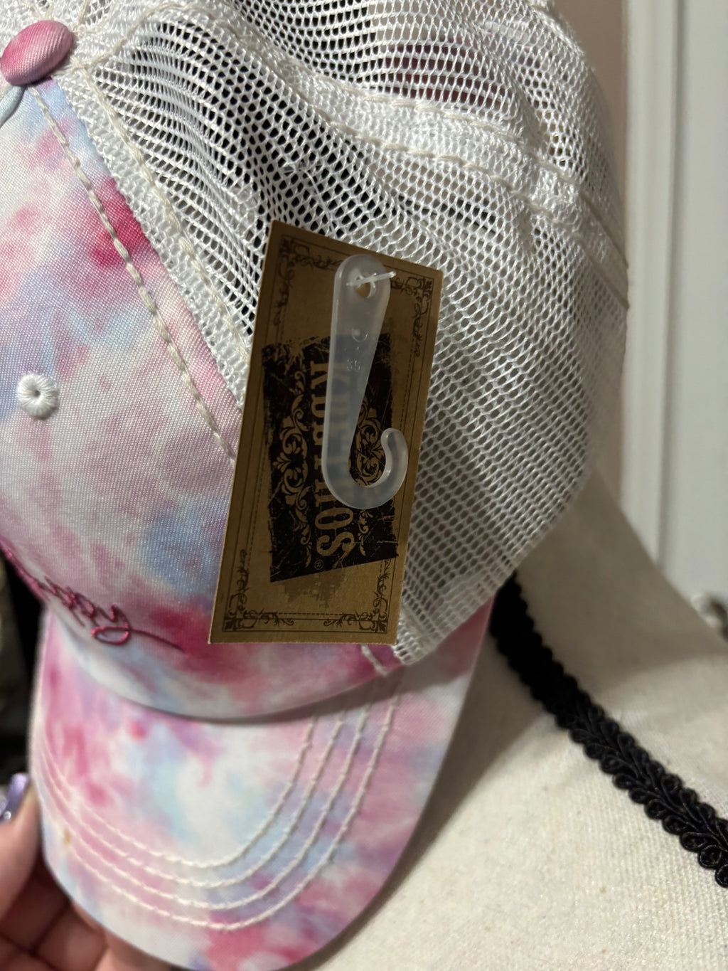 Be happy pink ballcap